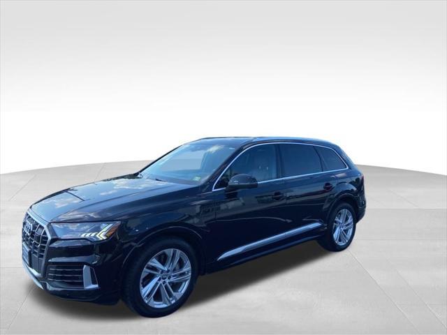 used 2020 Audi Q7 car, priced at $28,600