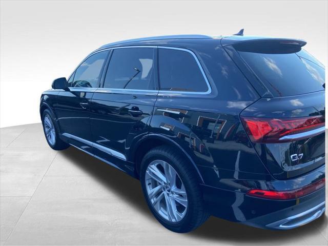 used 2020 Audi Q7 car, priced at $28,600