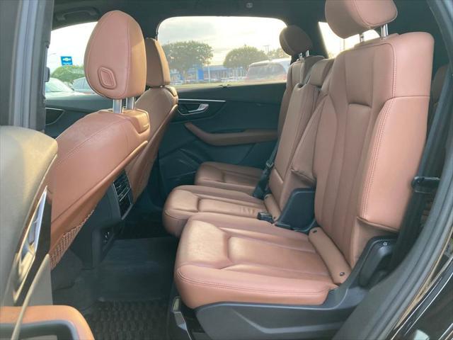 used 2020 Audi Q7 car, priced at $28,600