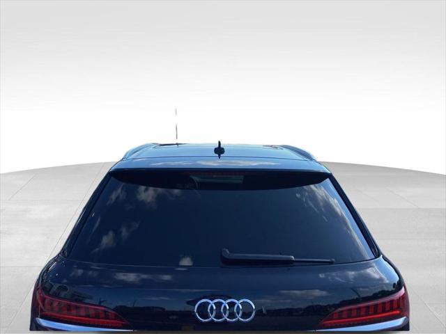 used 2020 Audi Q7 car, priced at $28,600