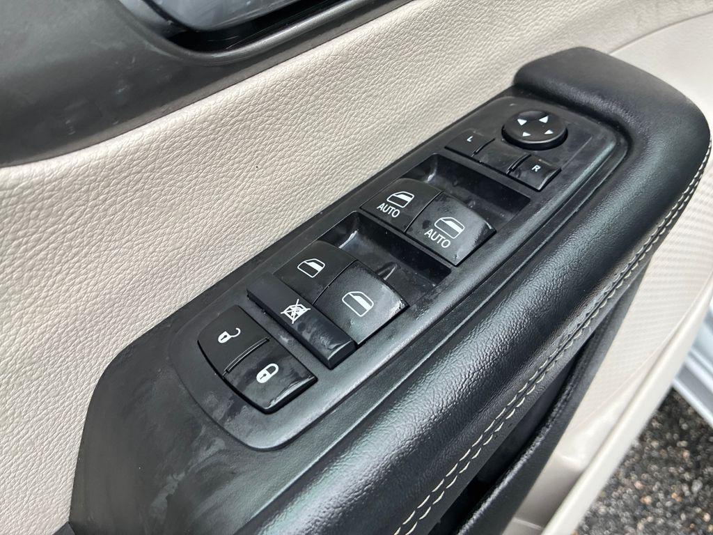 used 2024 Chrysler Pacifica car, priced at $30,700