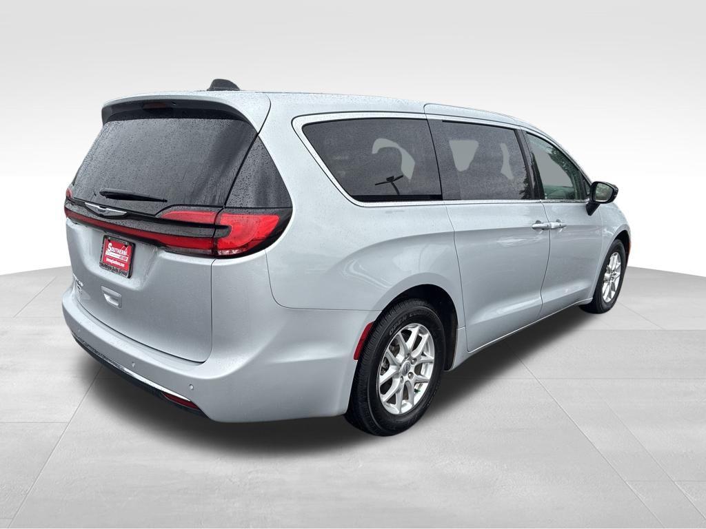 used 2024 Chrysler Pacifica car, priced at $30,700