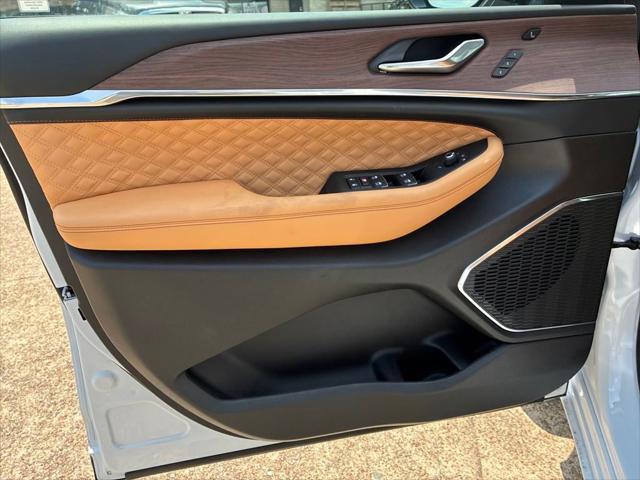 new 2025 Jeep Grand Cherokee L car, priced at $59,098