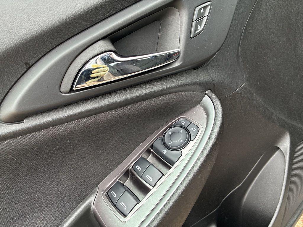 used 2023 Chevrolet Malibu car, priced at $18,600