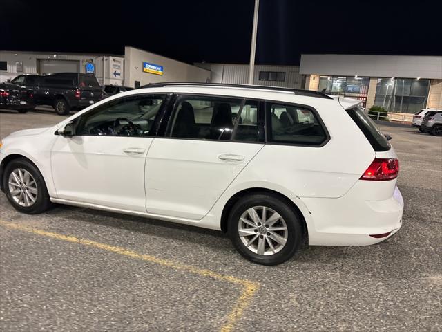 used 2016 Volkswagen Golf SportWagen car, priced at $13,988