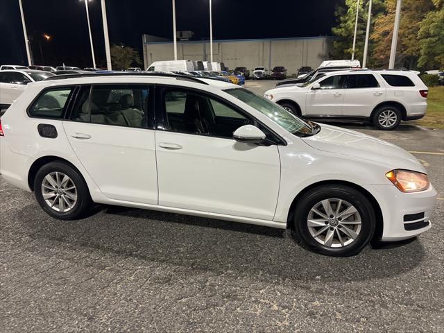 used 2016 Volkswagen Golf SportWagen car, priced at $13,988