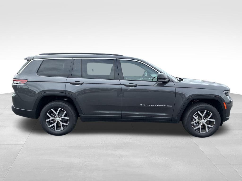new 2025 Jeep Grand Cherokee L car, priced at $43,951