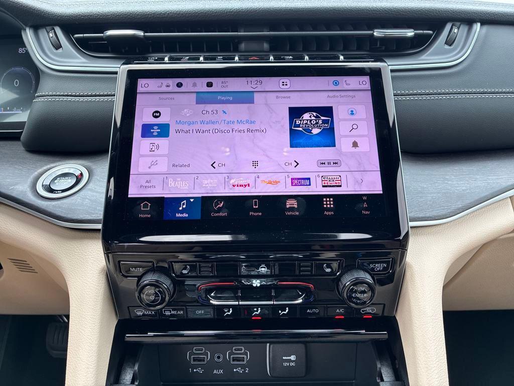new 2025 Jeep Grand Cherokee L car, priced at $43,951