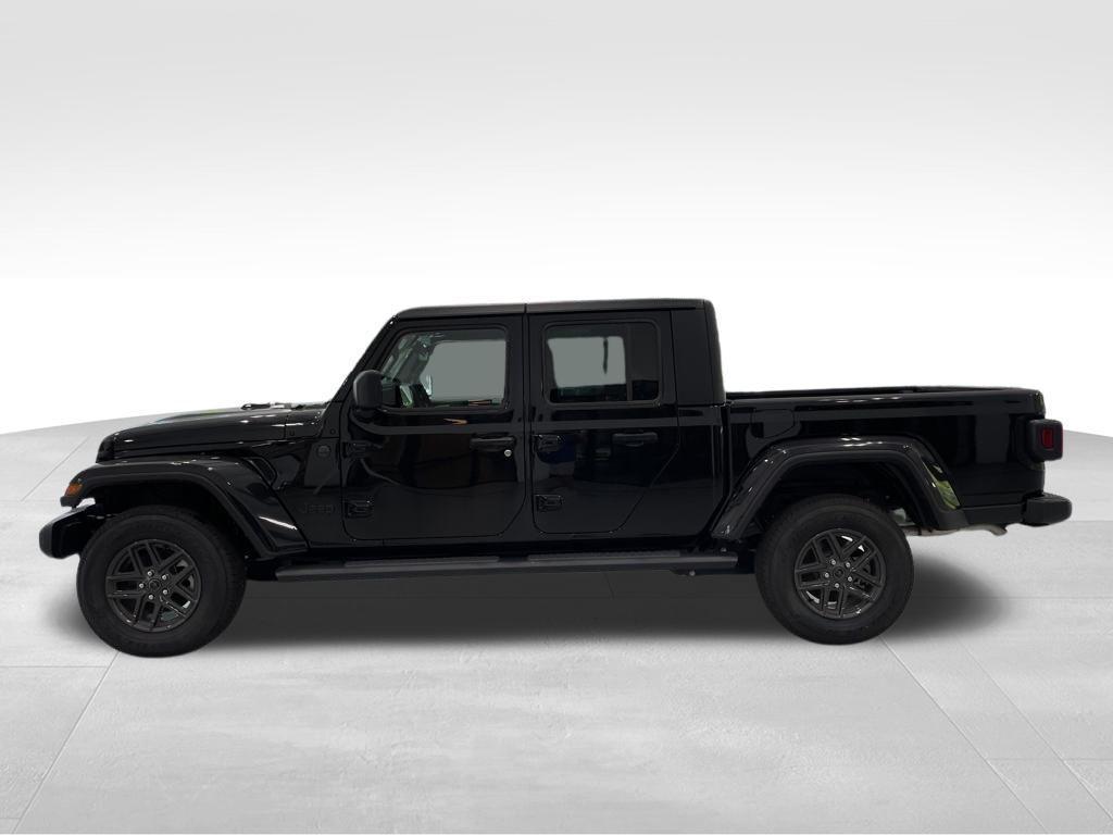 used 2024 Jeep Gladiator car