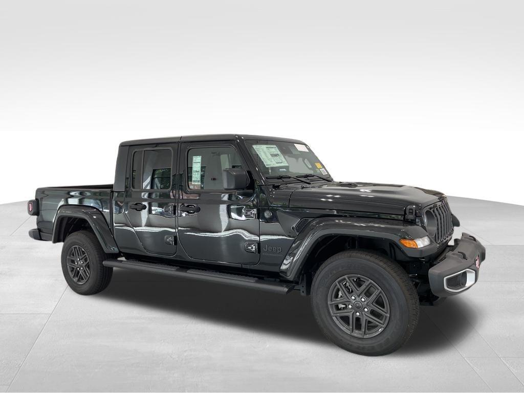 used 2024 Jeep Gladiator car