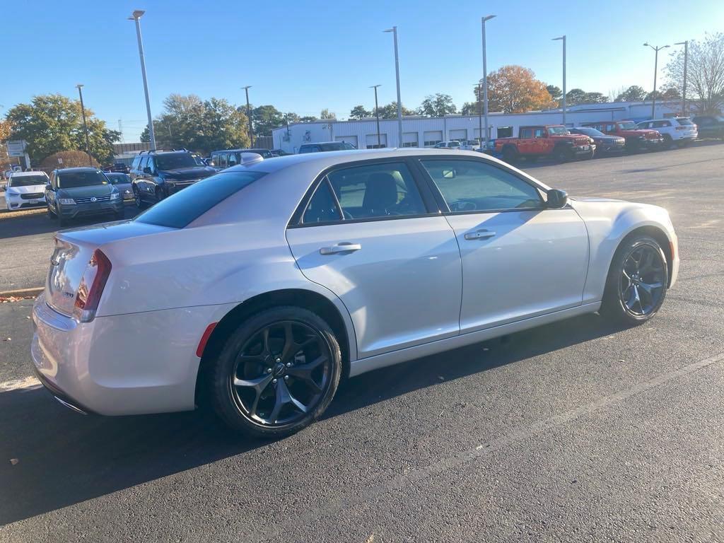 new 2023 Chrysler 300 car, priced at $31,280