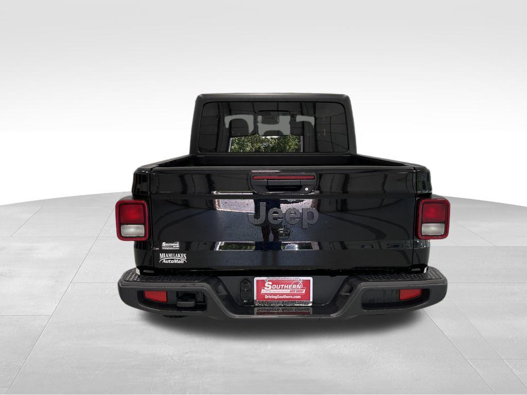 used 2024 Jeep Gladiator car, priced at $37,722