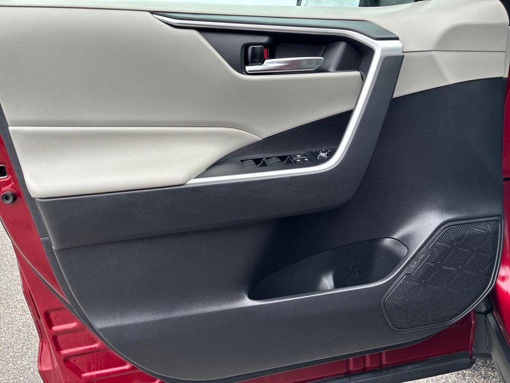 used 2021 Toyota RAV4 Hybrid car, priced at $26,100