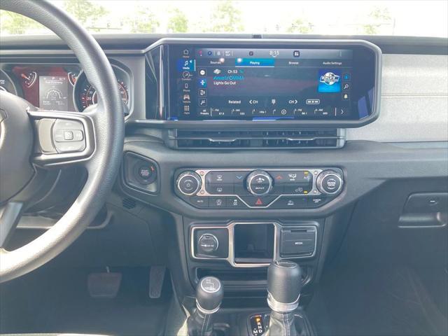 new 2024 Jeep Gladiator car, priced at $32,577