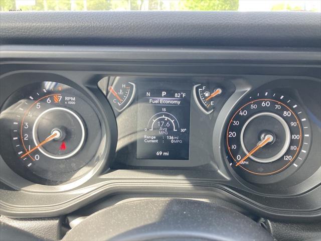 new 2024 Jeep Gladiator car, priced at $33,470