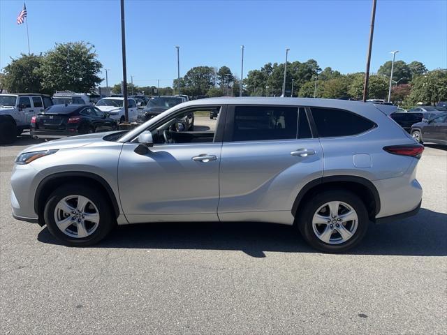 used 2023 Toyota Highlander car, priced at $31,739