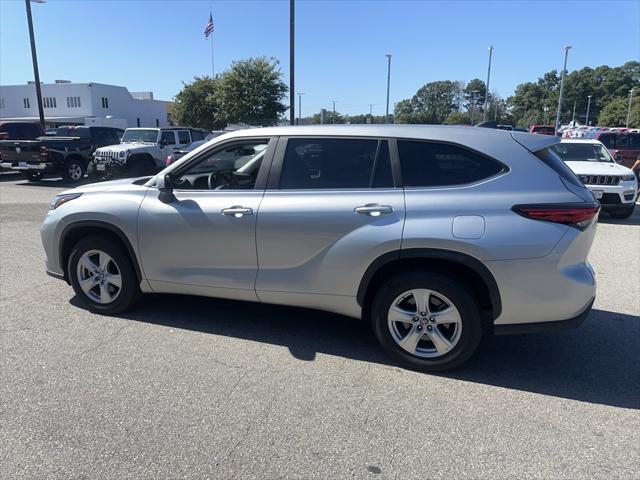 used 2023 Toyota Highlander car, priced at $31,739