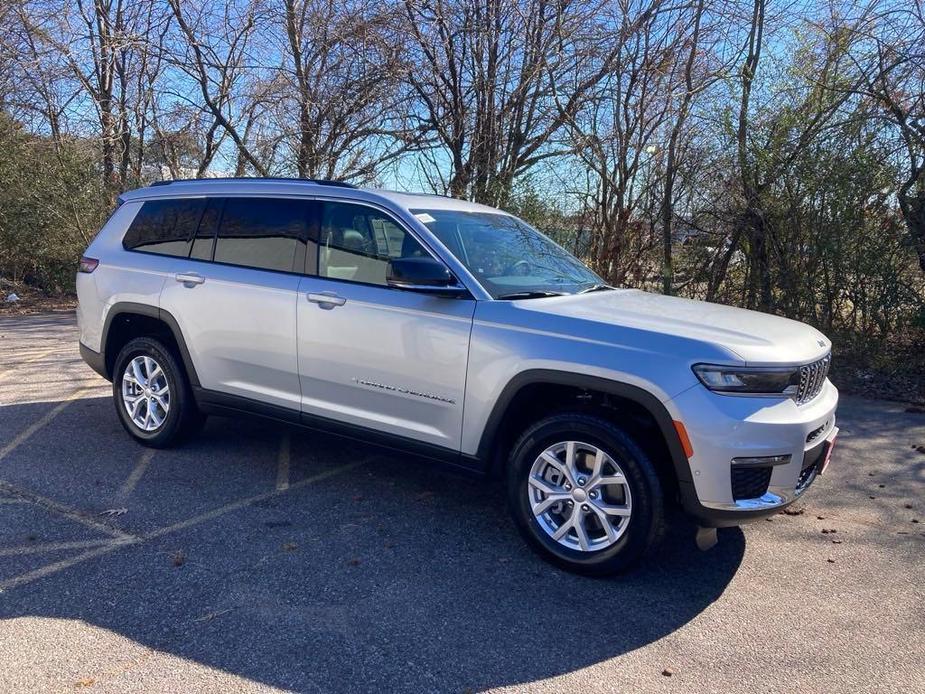 new 2024 Jeep Grand Cherokee L car, priced at $47,716