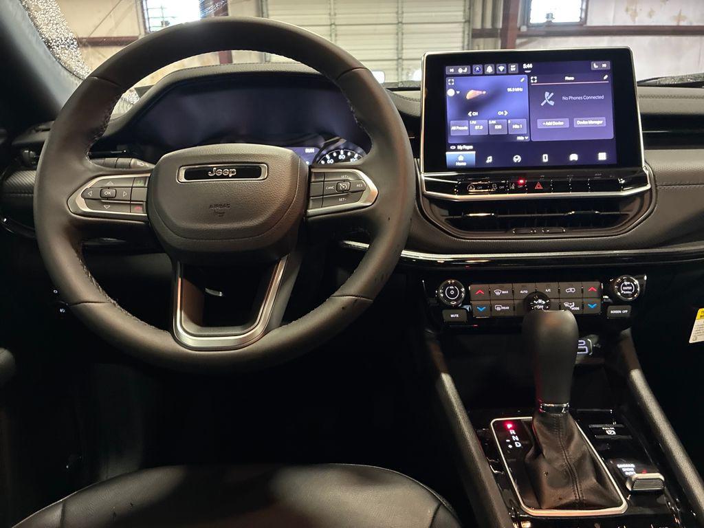 new 2025 Jeep Compass car, priced at $33,996