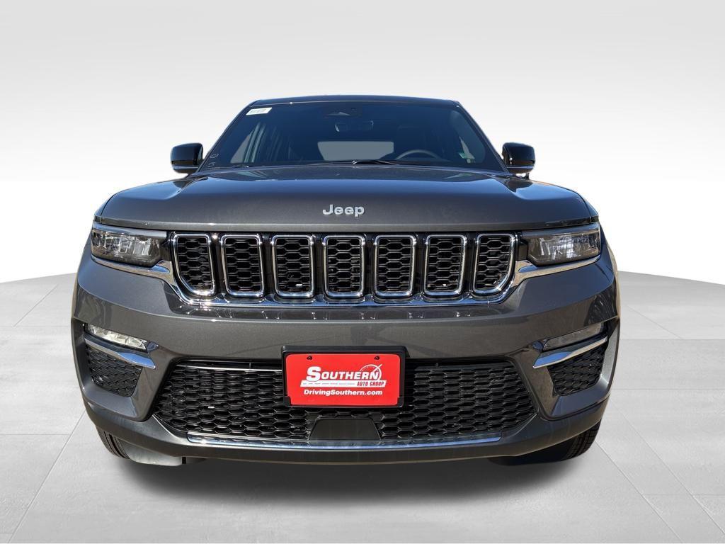 new 2025 Jeep Grand Cherokee car, priced at $43,259