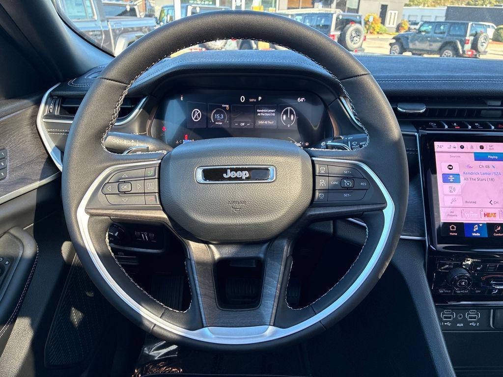 new 2025 Jeep Grand Cherokee car, priced at $43,259