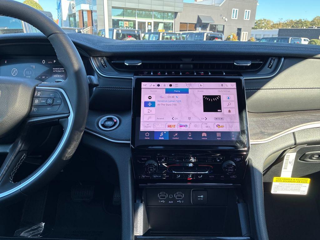 new 2025 Jeep Grand Cherokee car, priced at $43,259