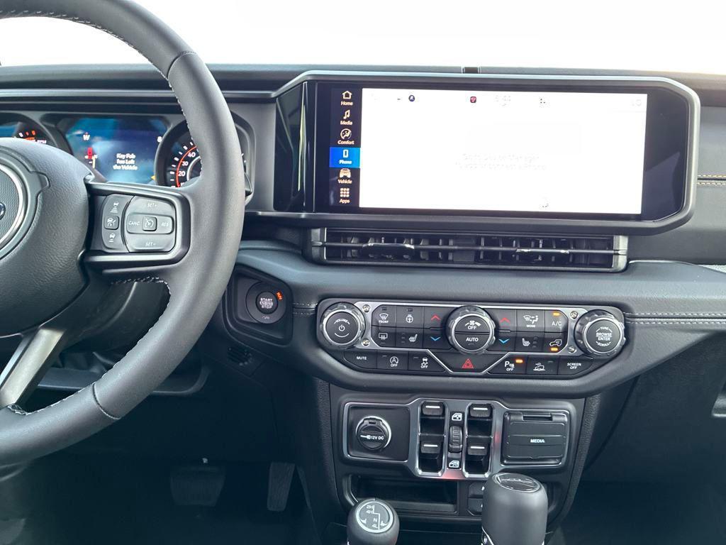 new 2025 Jeep Gladiator car, priced at $53,340