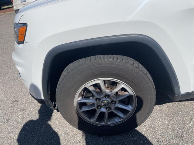 used 2018 Jeep Grand Cherokee car, priced at $15,575