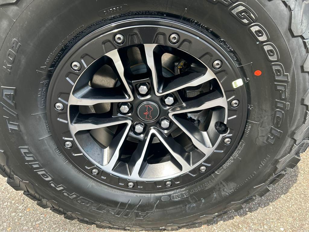 new 2025 Jeep Wrangler car