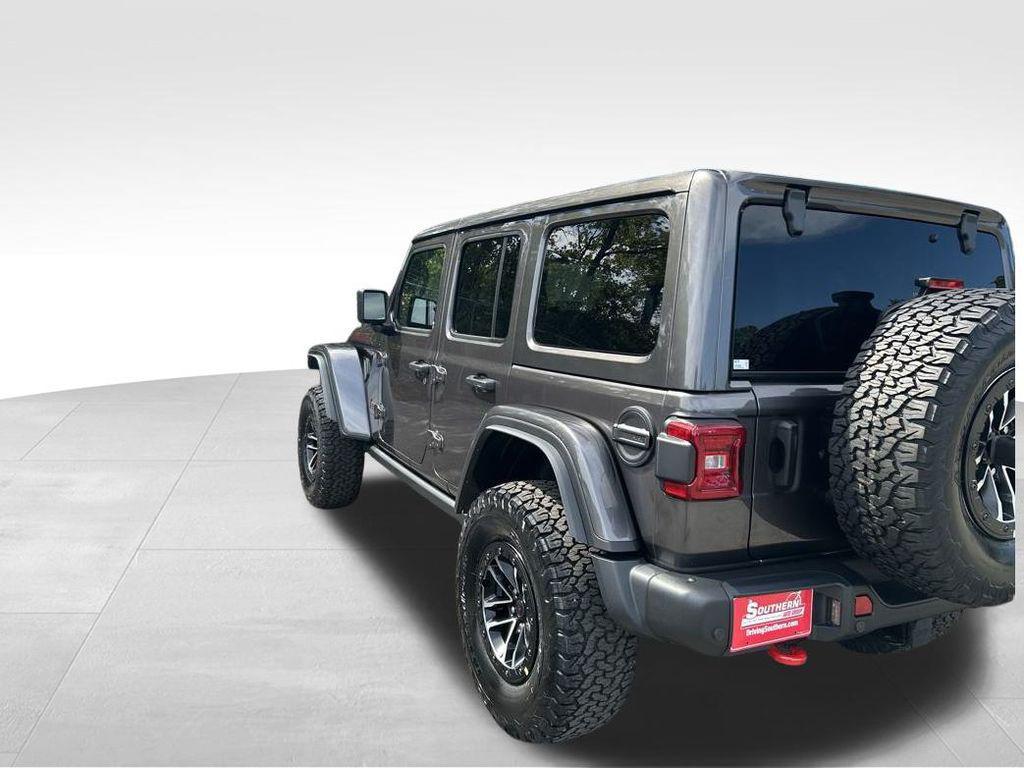 new 2025 Jeep Wrangler car