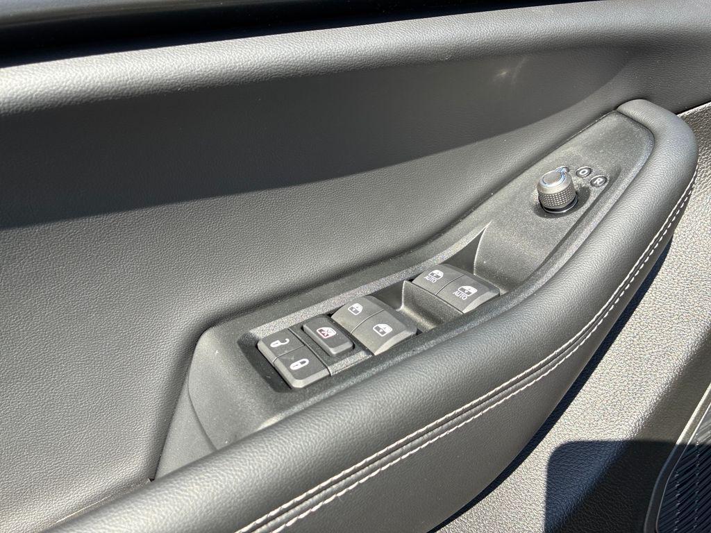 new 2025 Jeep Grand Cherokee L car, priced at $44,760