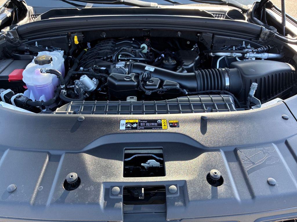 new 2025 Jeep Grand Cherokee L car, priced at $44,760