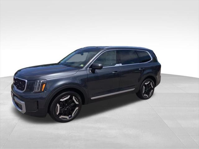 used 2024 Kia Telluride car, priced at $41,695