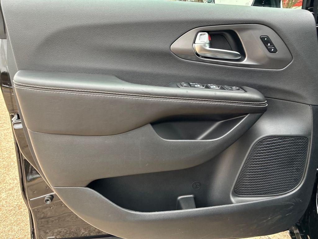 new 2026 Chrysler Pacifica car, priced at $49,417