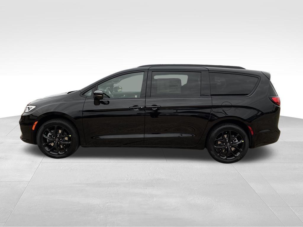 new 2026 Chrysler Pacifica car, priced at $49,417