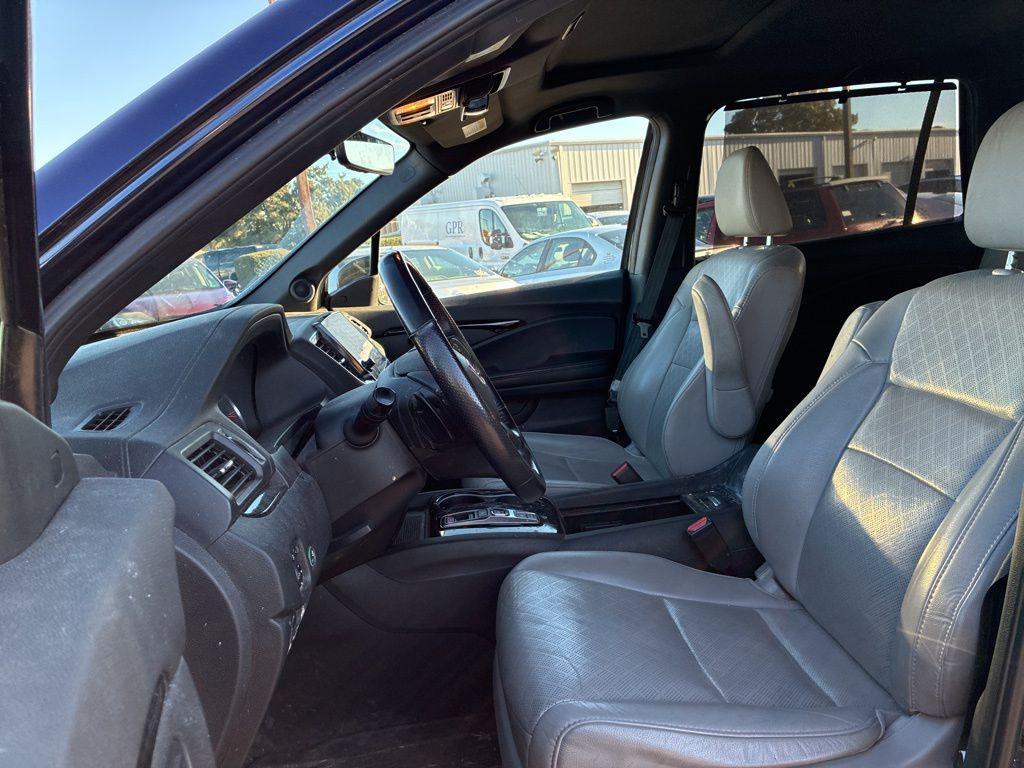 used 2021 Honda Passport car, priced at $29,396