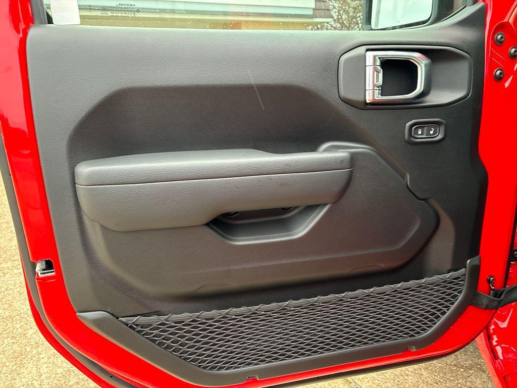 new 2026 Jeep Gladiator car, priced at $37,144