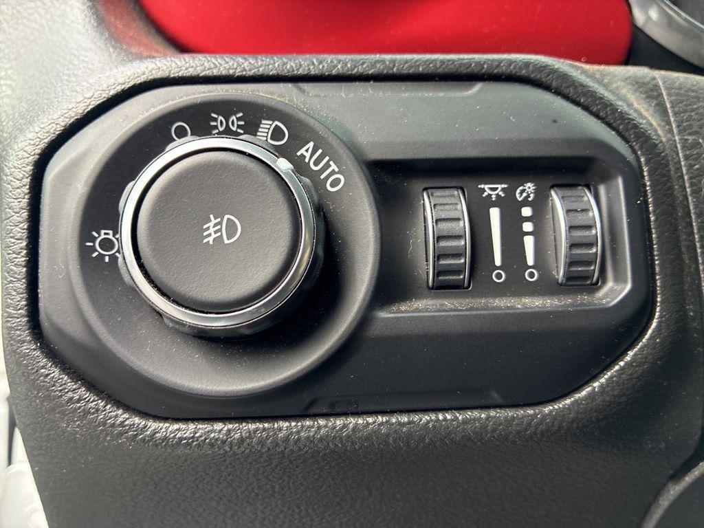 used 2021 Jeep Wrangler Unlimited car, priced at $33,900