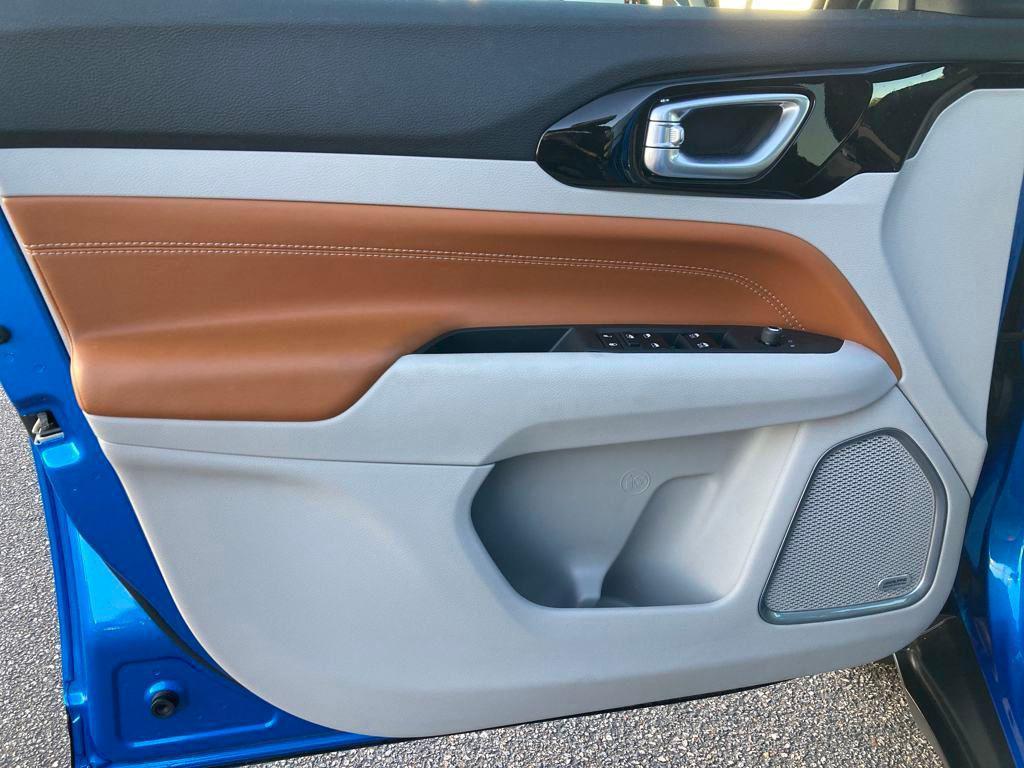 new 2024 Jeep Compass car, priced at $36,705
