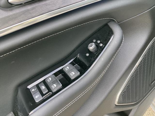 new 2024 Jeep Grand Cherokee L car, priced at $59,990