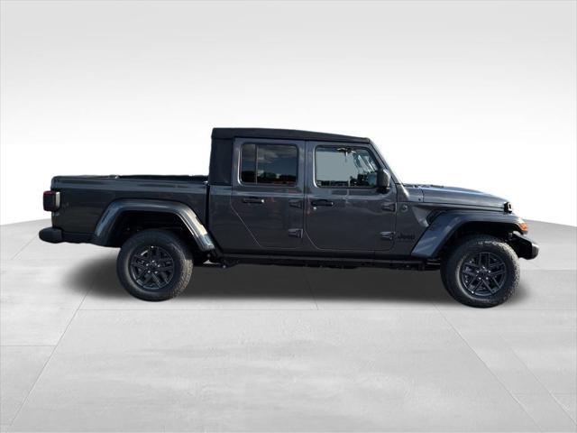 new 2025 Jeep Gladiator car, priced at $50,245