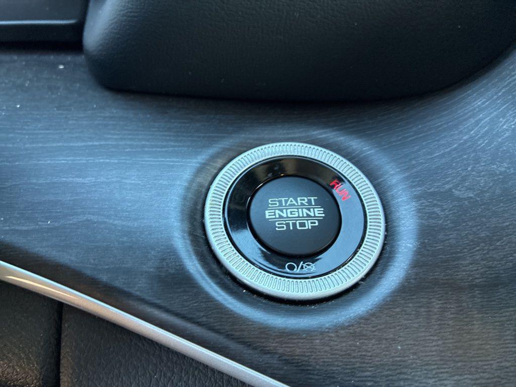 used 2022 Jeep Grand Cherokee car, priced at $32,300