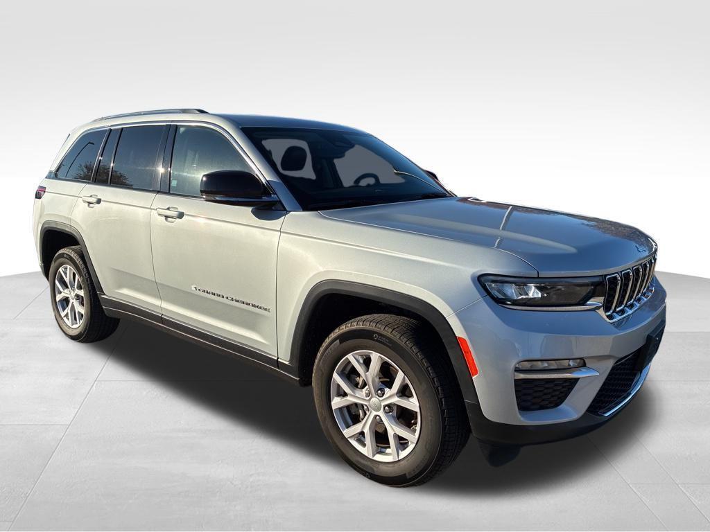 used 2022 Jeep Grand Cherokee car, priced at $32,300