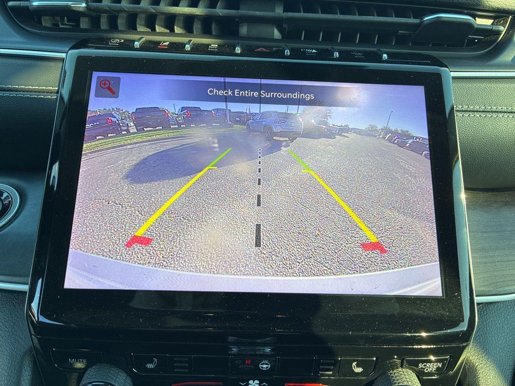 used 2022 Jeep Grand Cherokee car, priced at $32,300