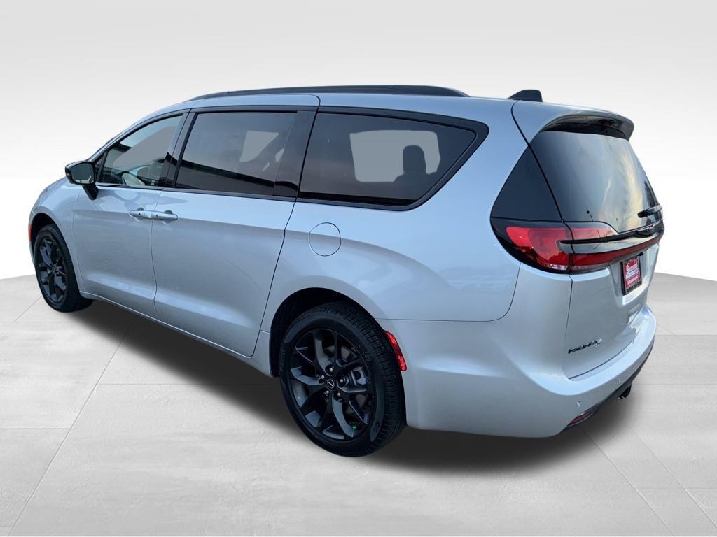 new 2026 Chrysler Pacifica car, priced at $49,298