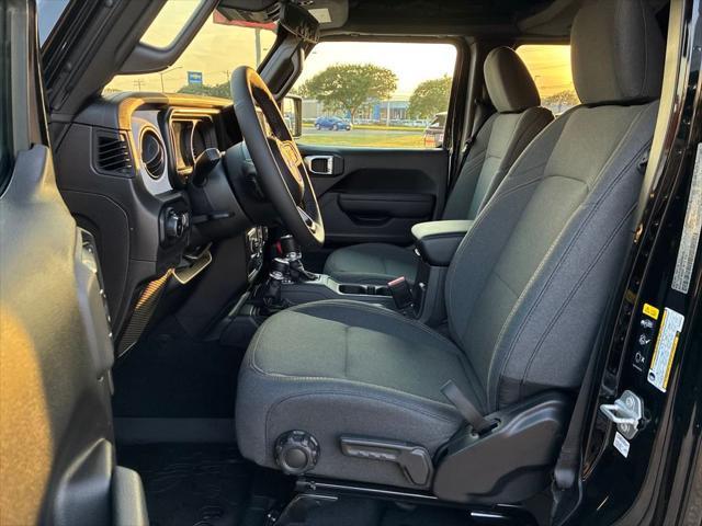 new 2025 Jeep Wrangler car, priced at $45,620
