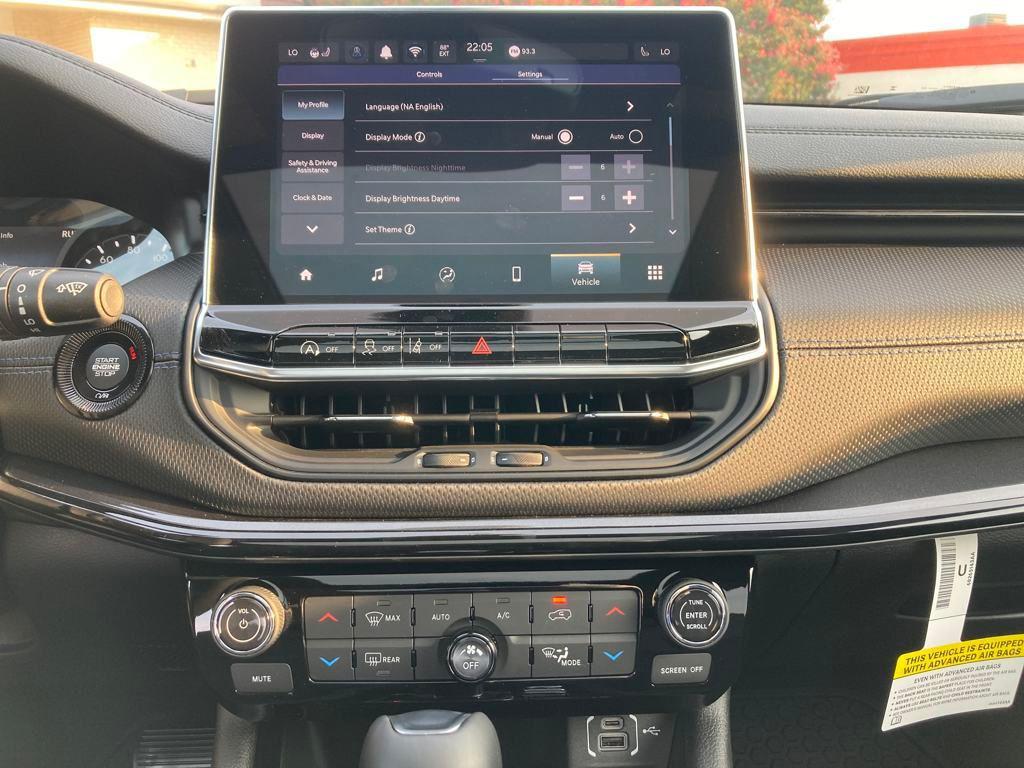 new 2025 Jeep Compass car, priced at $33,109