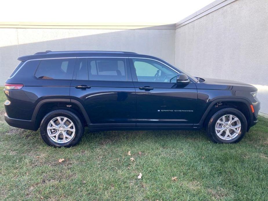 new 2024 Jeep Grand Cherokee L car, priced at $42,053