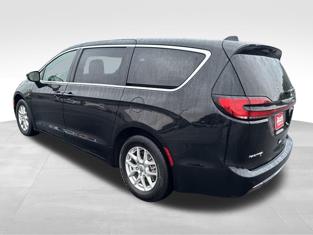 used 2024 Chrysler Pacifica car, priced at $30,500