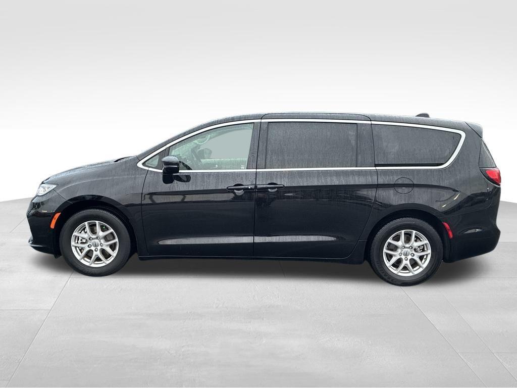 used 2024 Chrysler Pacifica car, priced at $30,500